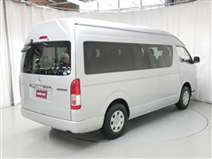 ハイエースW グランドキャビン