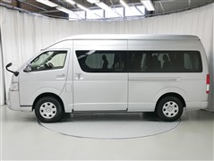 ハイエースW グランドキャビン