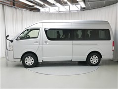 ハイエースW グランドキャビン