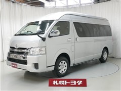 トヨタ ハイエースW グランドキャビン