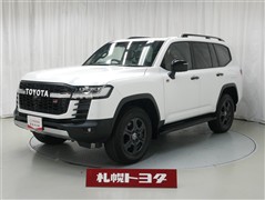 トヨタ　ランドクルーザー GRスポーツ