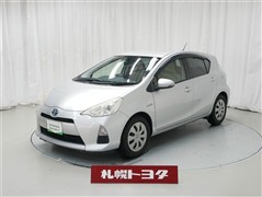 トヨタ　アクア S