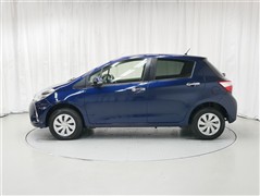 ヴィッツ Fセーフティエディション3