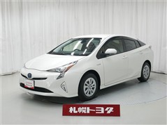 トヨタ プリウス S セーフティプラス