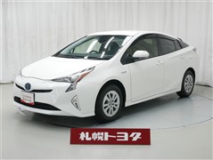 トヨタ プリウス S