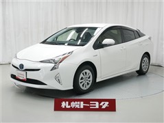 トヨタ プリウス S