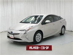 トヨタ プリウス S