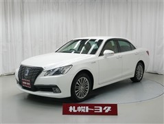 トヨタ クラウンHV ロイヤルサルーン FOUR