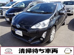 トヨタ アクア G