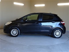 ヴィッツ ハイブリッド F