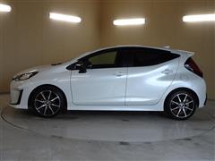 アクア GR スポーツ