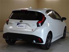 アクア GR スポーツ