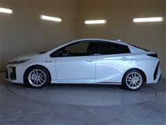 プリウス PHV S GRスポーツ