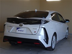 プリウス PHV S GRスポーツ