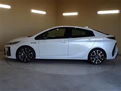 プリウス PHV- S GRスポーツ