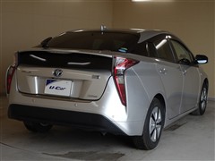 プリウス A プレミアム