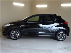 ヤリス ハイブリッド Z