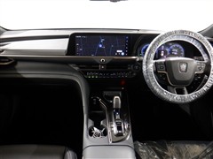 クラウン スポーツ Z