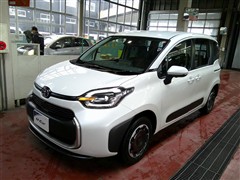 シエンタハイブリッド Z