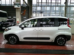 シエンタハイブリッド Z