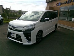トヨタ ヴォクシー ZS