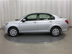 カローラアクシオ1.5 X 4WD