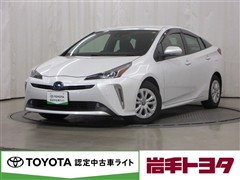 プリウスSセーフティプラス2 4WD