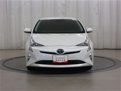 プリウス Sツーリングセレクション4