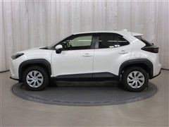 ヤリスクロス X