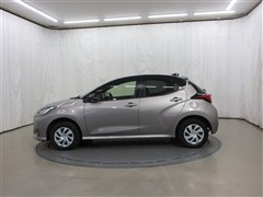 ヤリス G 4WD