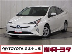 トヨタ プリウス Sセーフティプラス 4WD