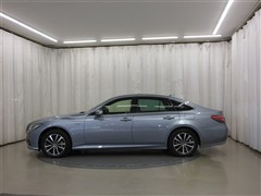 クラウンHV S FOUR Cパケ