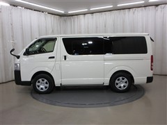 ハイエースV DX 4WD