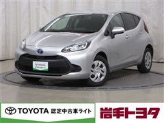 トヨタ アクア X 4WD