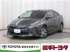 トヨタ プリウス A 4WD