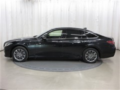 クラウンHV S FOUR