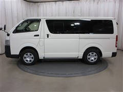 ハイエースV DX 4WD