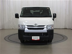 ハイエースV DX 4WD