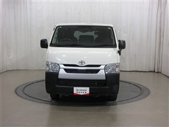 ハイエースV DX 4WD