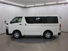 ハイエースV DX 4WD