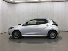 ヤリス HV X 4WD