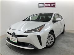 トヨタ プリウス S