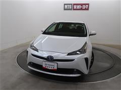 トヨタ プリウス A