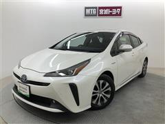 プリウス A