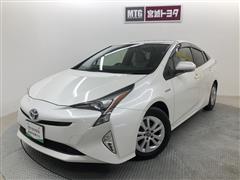 トヨタ プリウス S