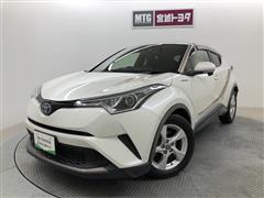 トヨタ C-HR S