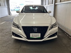 クラウン ハイブリッド G FOUR