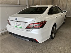 クラウン ハイブリッド G FOUR