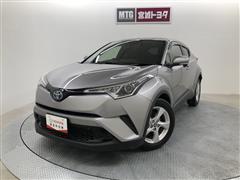 トヨタ C-HR S