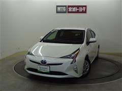 プリウス S セーフティプラス